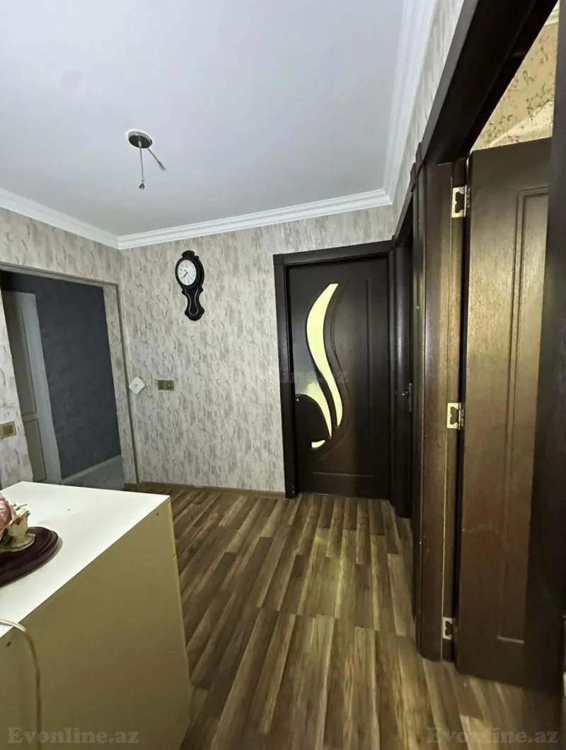 Satılır 4 otaqlı Mənzil Köhnə tikili 90 m² Xalqlar Dostluğu m. - şəkil 6