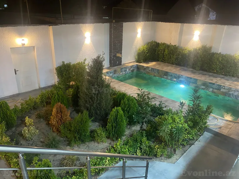 3 otaqlı Həyət evi 100 m² Novxanı Satılır