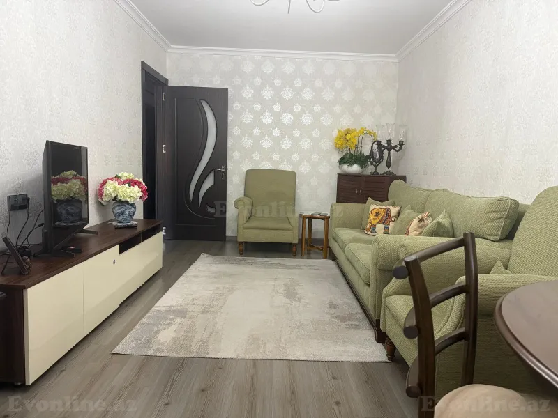 Satılır 3 otaqlı Mənzil Köhnə tikili 75 m² Xalqlar Dostluğu m. - şəkil 2