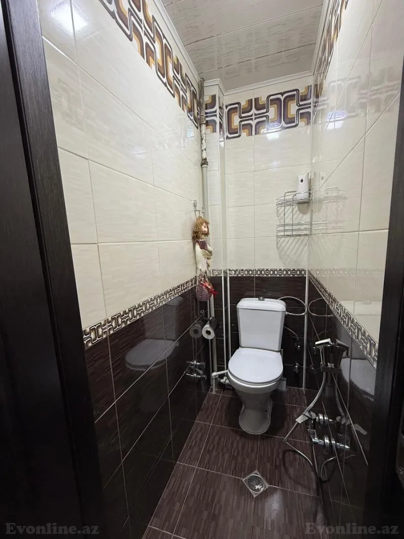 Satılır 3 otaqlı Mənzil Köhnə tikili 75 m² Xalqlar Dostluğu m. - şəkil 13