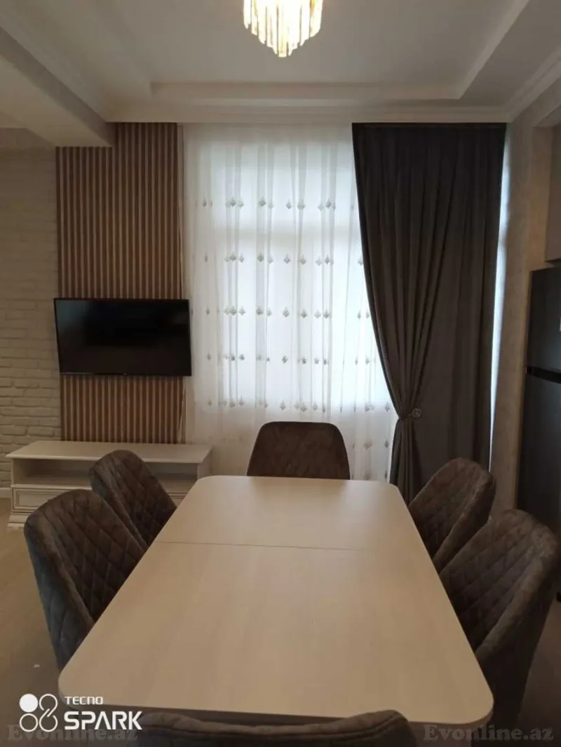 Kirayə verilir 3 otaqlı Mənzil Yeni tikili 110 m² İnşaatçılar m. - şəkil 4