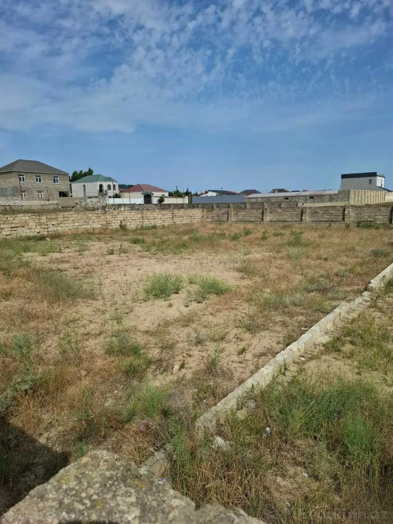 Torpaq Qala Satılır