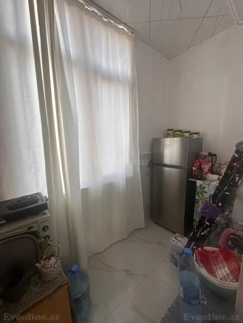 Satılır 2 otaqlı Mənzil Köhnə tikili 45 m² Binəqədi r. - şəkil 4