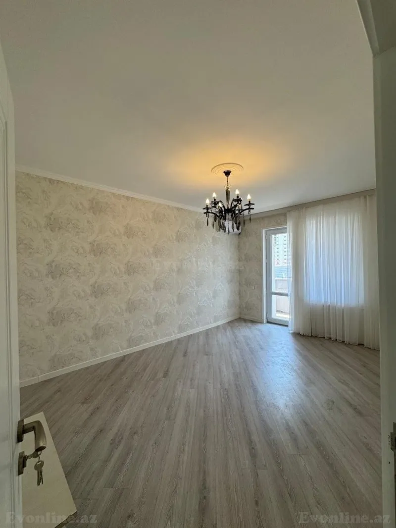 Satılır 3 otaqlı Mənzil Köhnə tikili 67 m² Azadlıq prospekti m. - şəkil 2