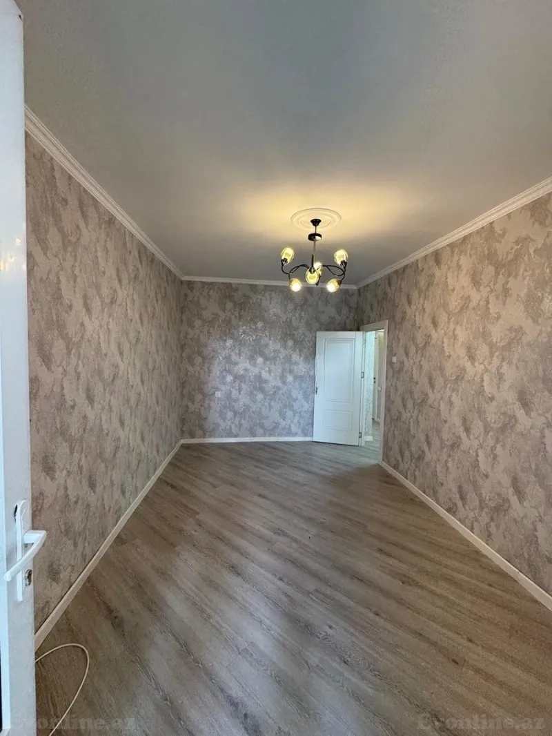 Satılır 3 otaqlı Mənzil Köhnə tikili 67 m² Azadlıq prospekti m. - şəkil 3