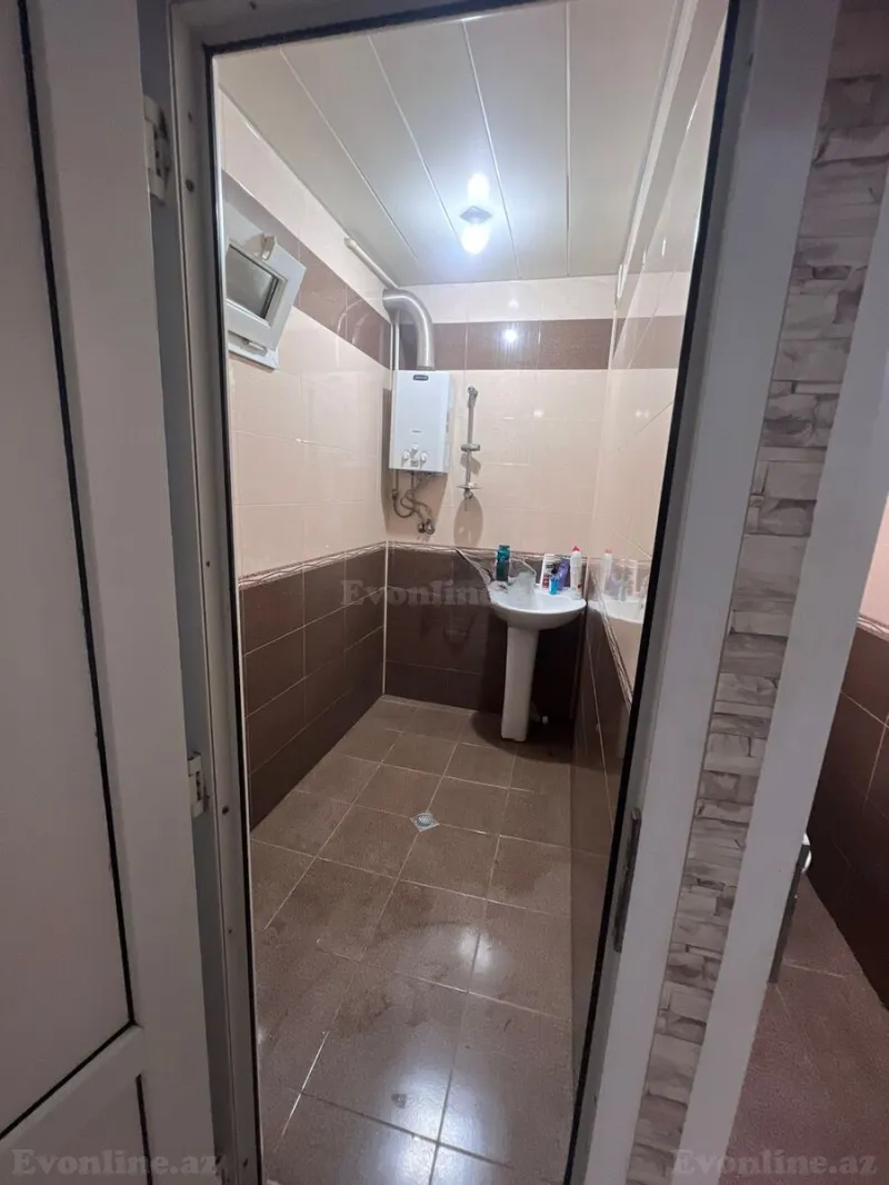 Satılır 2 otaqlı Mənzil Köhnə tikili 60 m² Bakıxanov - şəkil 8