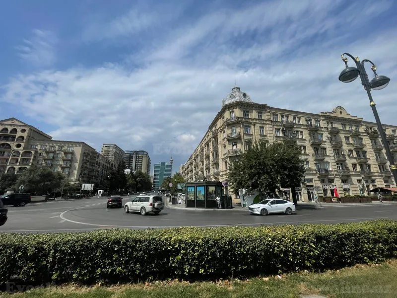 Kirayə verilir 1 otaqlı Mənzil Köhnə tikili 35 m² Nizami m. - şəkil 2