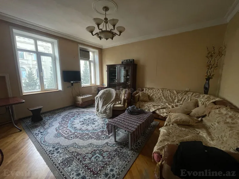 Kirayə verilir 1 otaqlı Mənzil Köhnə tikili 35 m² Nizami m. - şəkil 3