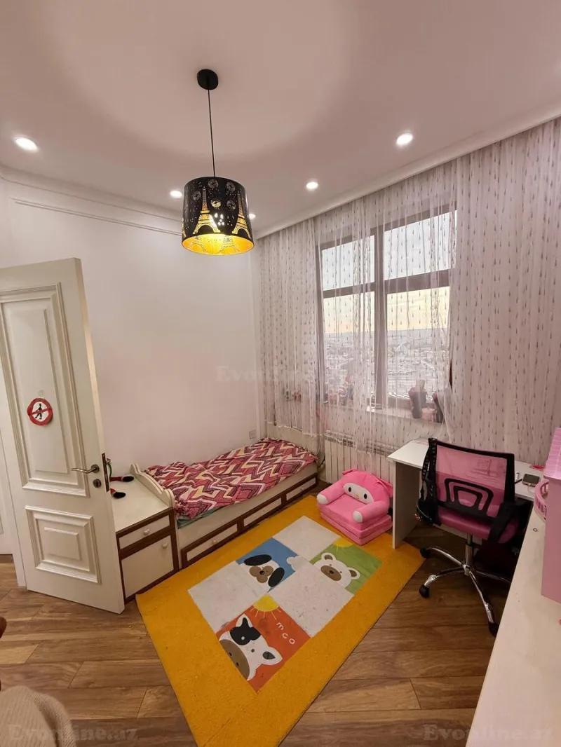 Satılır 4 otaqlı Mənzil Yeni tikili 138 m² Yasamal r. - şəkil 14