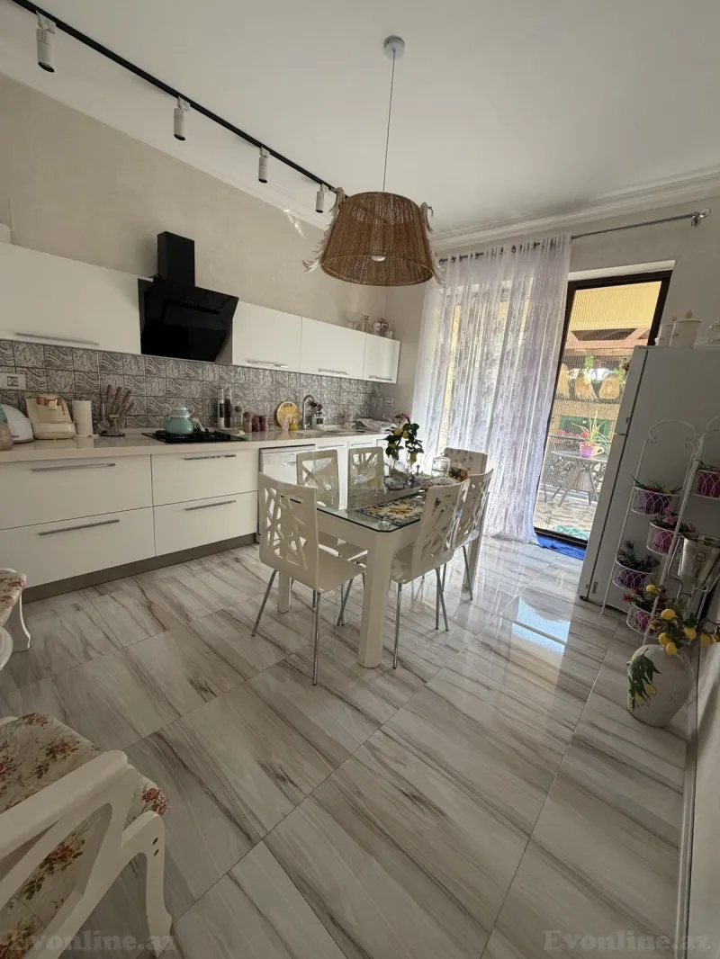 Satılır 4 otaqlı Həyət evi 190 m² Şüvəlan - şəkil 7