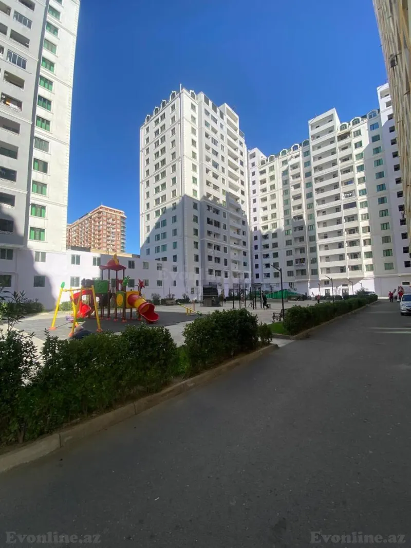 4 otaqlı Mənzil 170 m² Gənclik m. Satılır