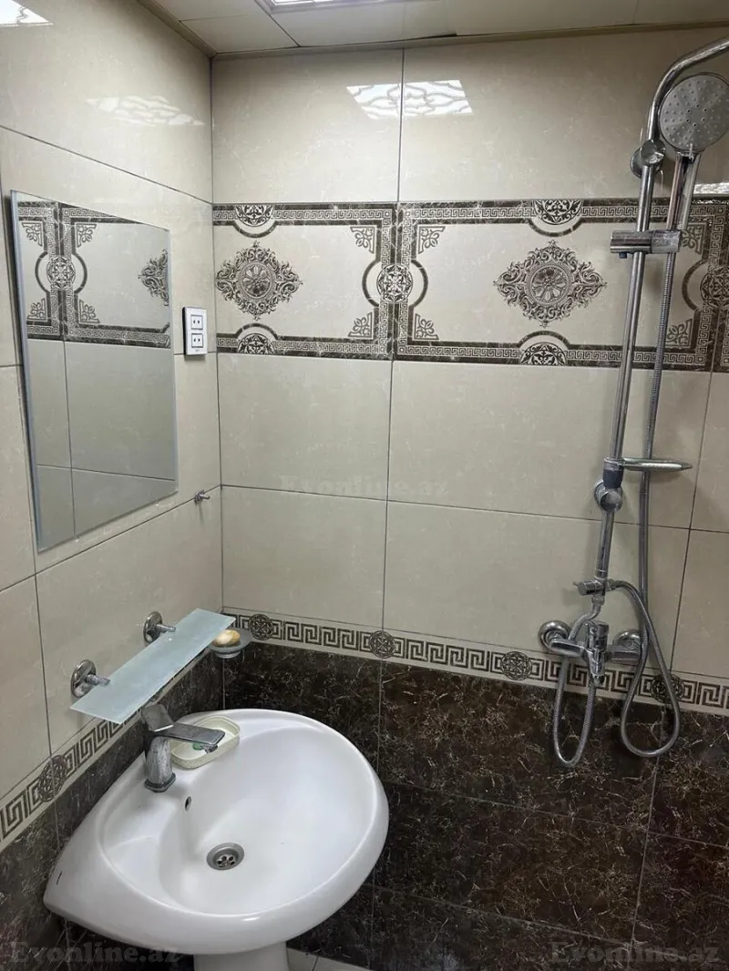 Kirayə verilir 2 otaqlı Mənzil Köhnə tikili 65 m² Yasamal - şəkil 13