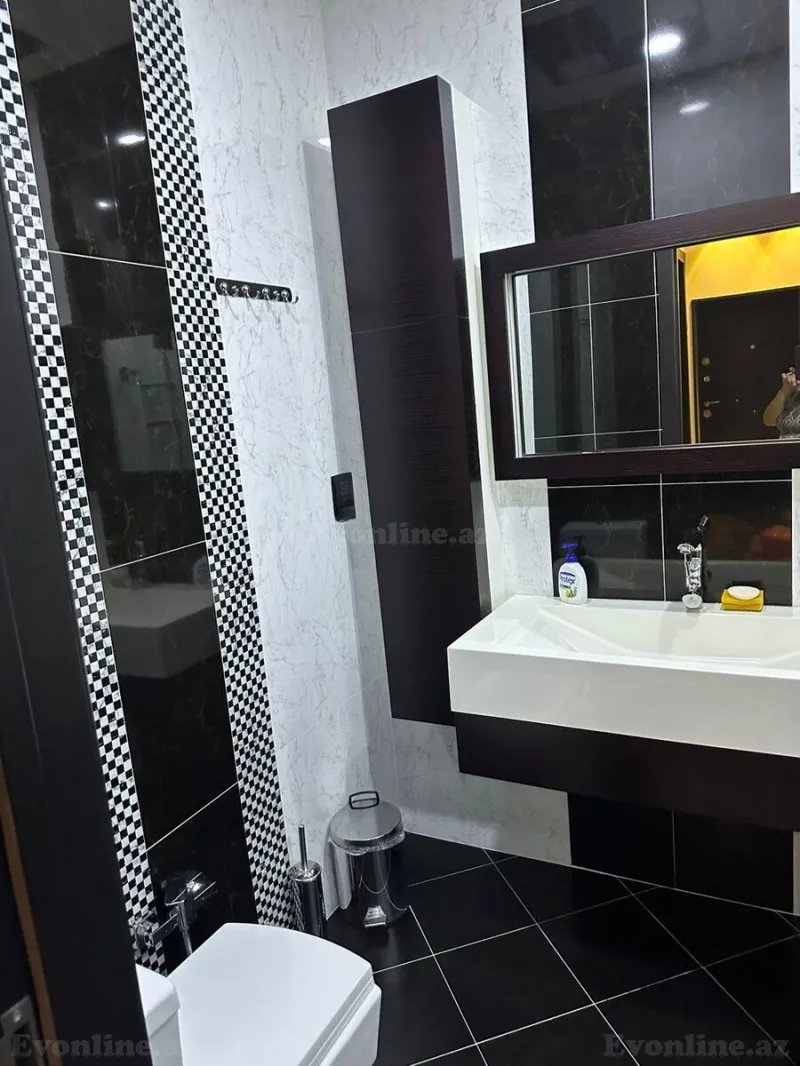 Satılır 3 otaqlı Mənzil Yeni tikili 120 m² 28 May m. - şəkil 8