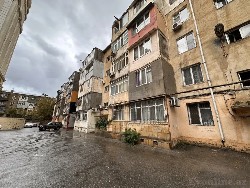 Satılır 3 otaqlı Mənzil Köhnə tikili 75 m² Nizami m. - şəkil 3