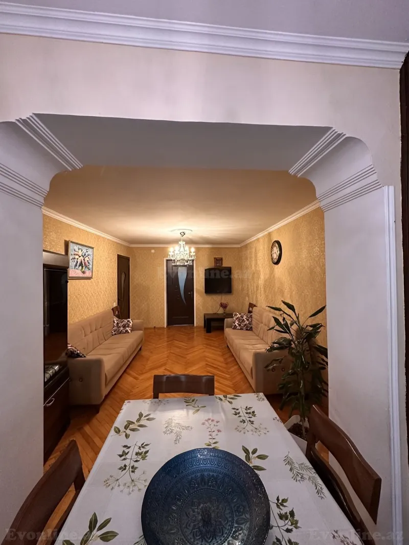 Satılır 3 otaqlı Mənzil Köhnə tikili 75 m² Nizami m. - şəkil 8