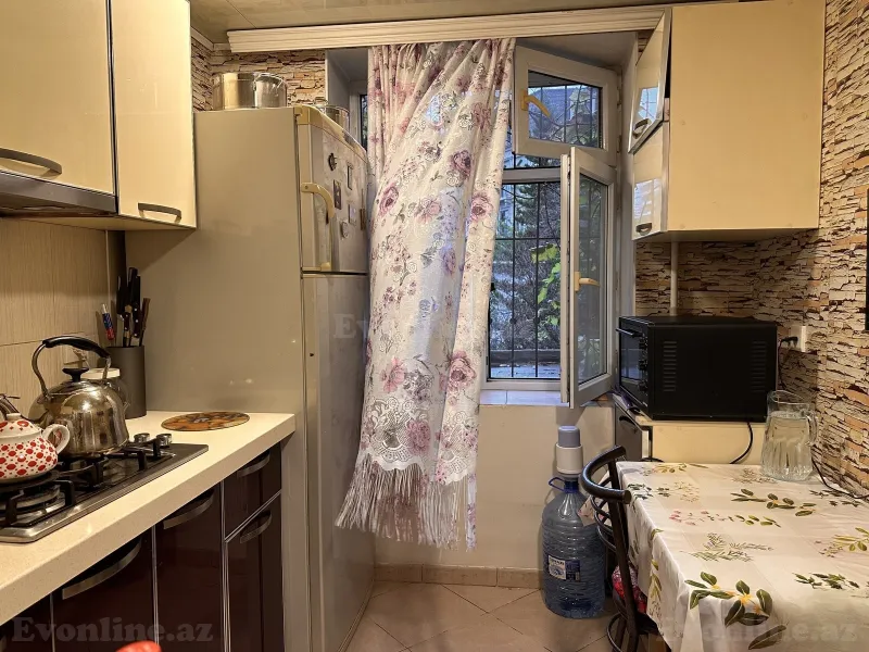 Satılır 3 otaqlı Mənzil Köhnə tikili 75 m² Nizami m. - şəkil 15