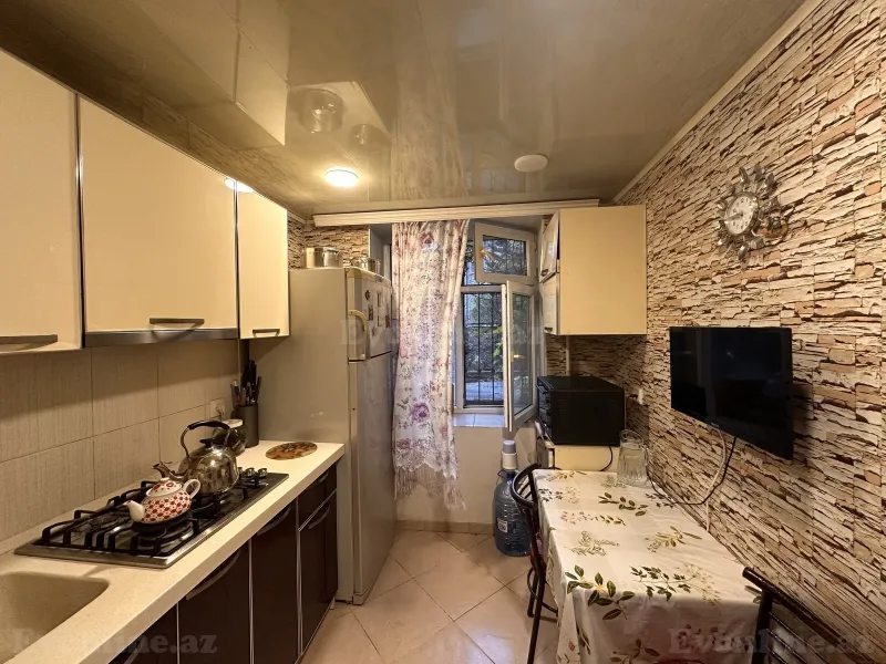 Satılır 3 otaqlı Mənzil Köhnə tikili 75 m² Nizami m. - şəkil 18