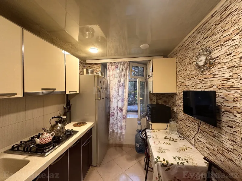 Satılır 3 otaqlı Mənzil Köhnə tikili 75 m² Nizami m. - şəkil 19