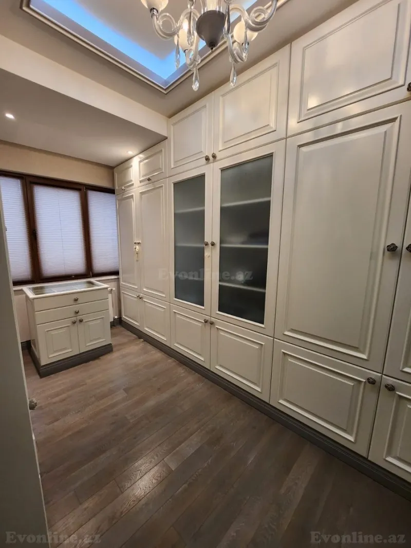 Kirayə verilir 3 otaqlı Mənzil Yeni tikili 211 m² Nərimanov r. - şəkil 9