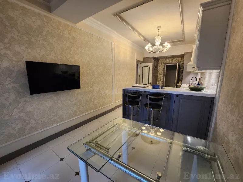 Kirayə verilir 3 otaqlı Mənzil Yeni tikili 211 m² Nərimanov r. - şəkil 11