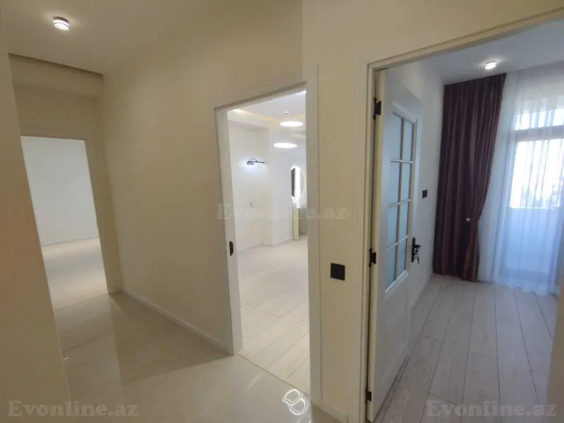 Satılır 3 otaqlı Mənzil Yeni tikili 82 m² Neftçilər m. - şəkil 14
