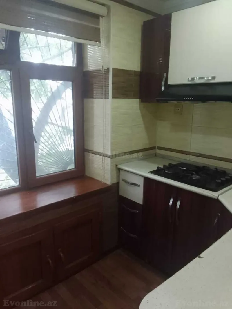 Satılır 2 otaqlı Mənzil Köhnə tikili 45 m² 8-ci mikrorayon - şəkil 4