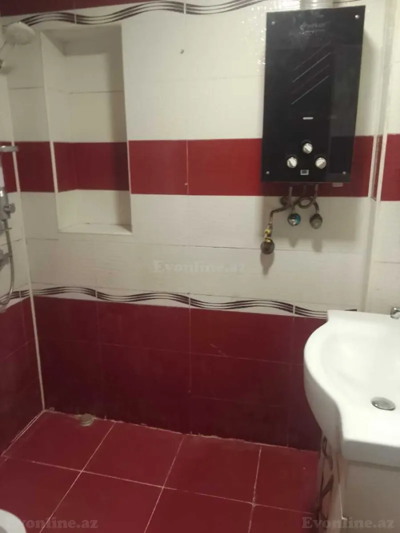 Satılır 2 otaqlı Mənzil Köhnə tikili 45 m² 8-ci mikrorayon - şəkil 5