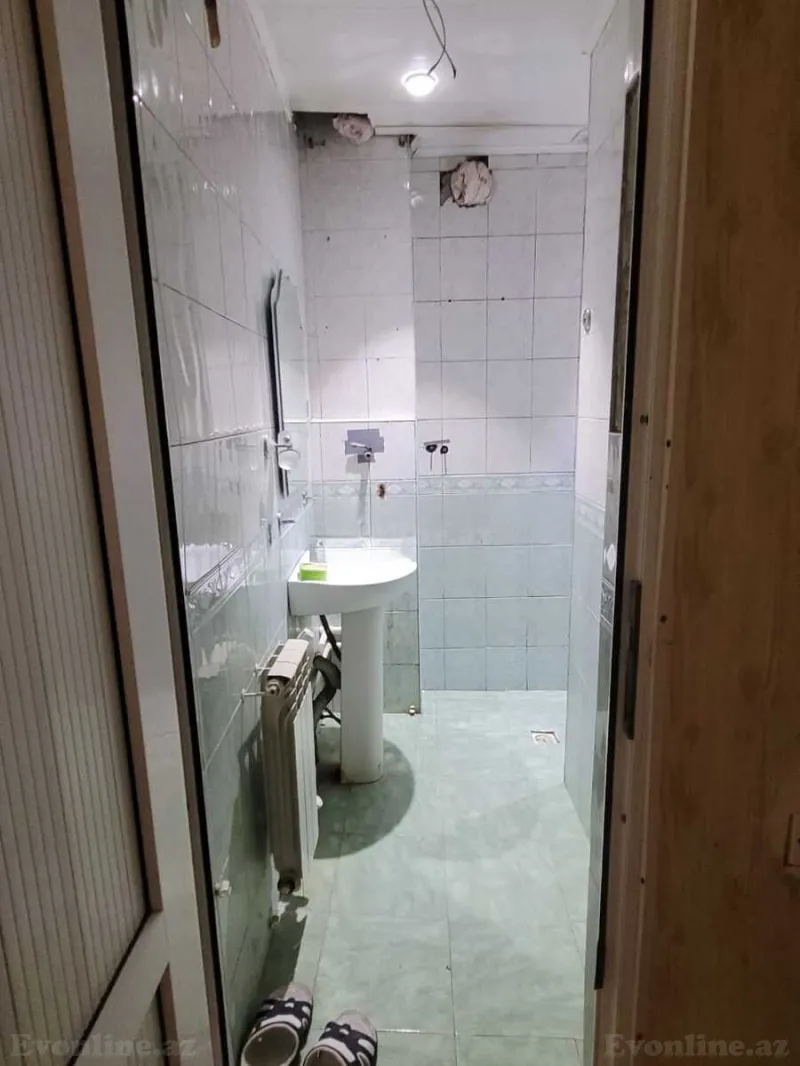 Satılır 4 otaqlı Mənzil Köhnə tikili 75 m² Yasamal r. - şəkil 7