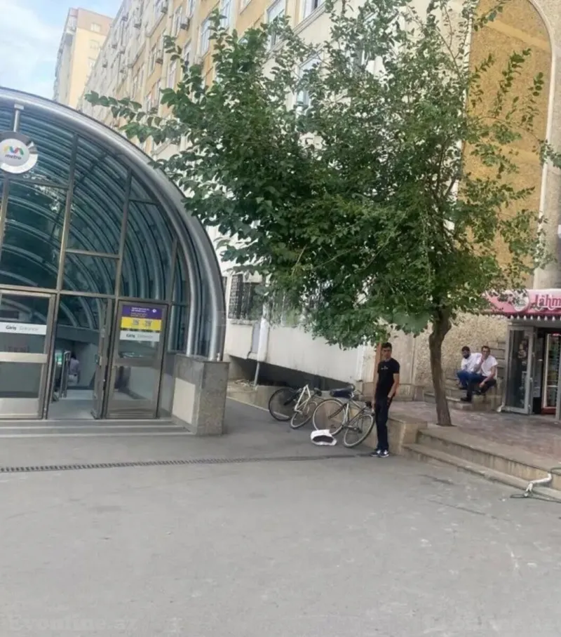 Obyekt 100 m² 8 Noyabr m. Kirayə verilir