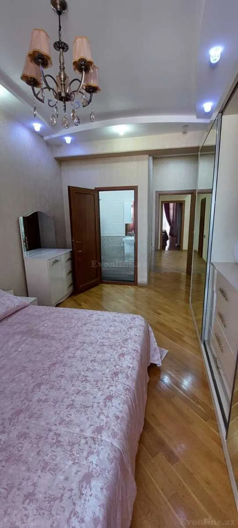 Kirayə verilir 3 otaqlı Mənzil Yeni tikili 130 m² Koroğlu m. - şəkil 4
