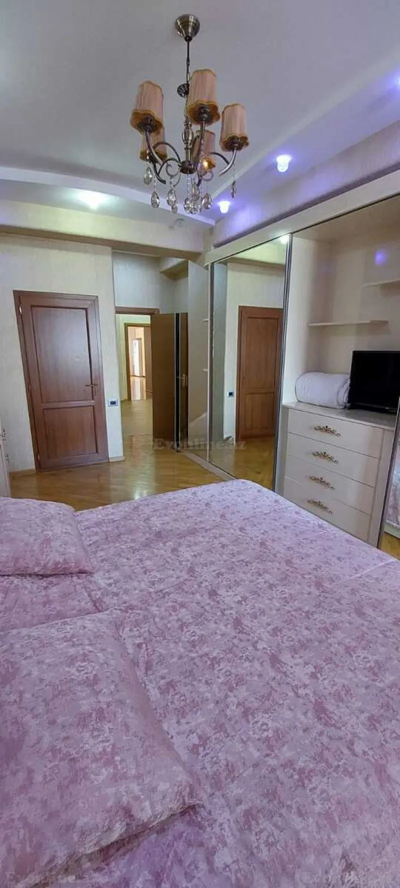 Kirayə verilir 3 otaqlı Mənzil Yeni tikili 130 m² Koroğlu m. - şəkil 5