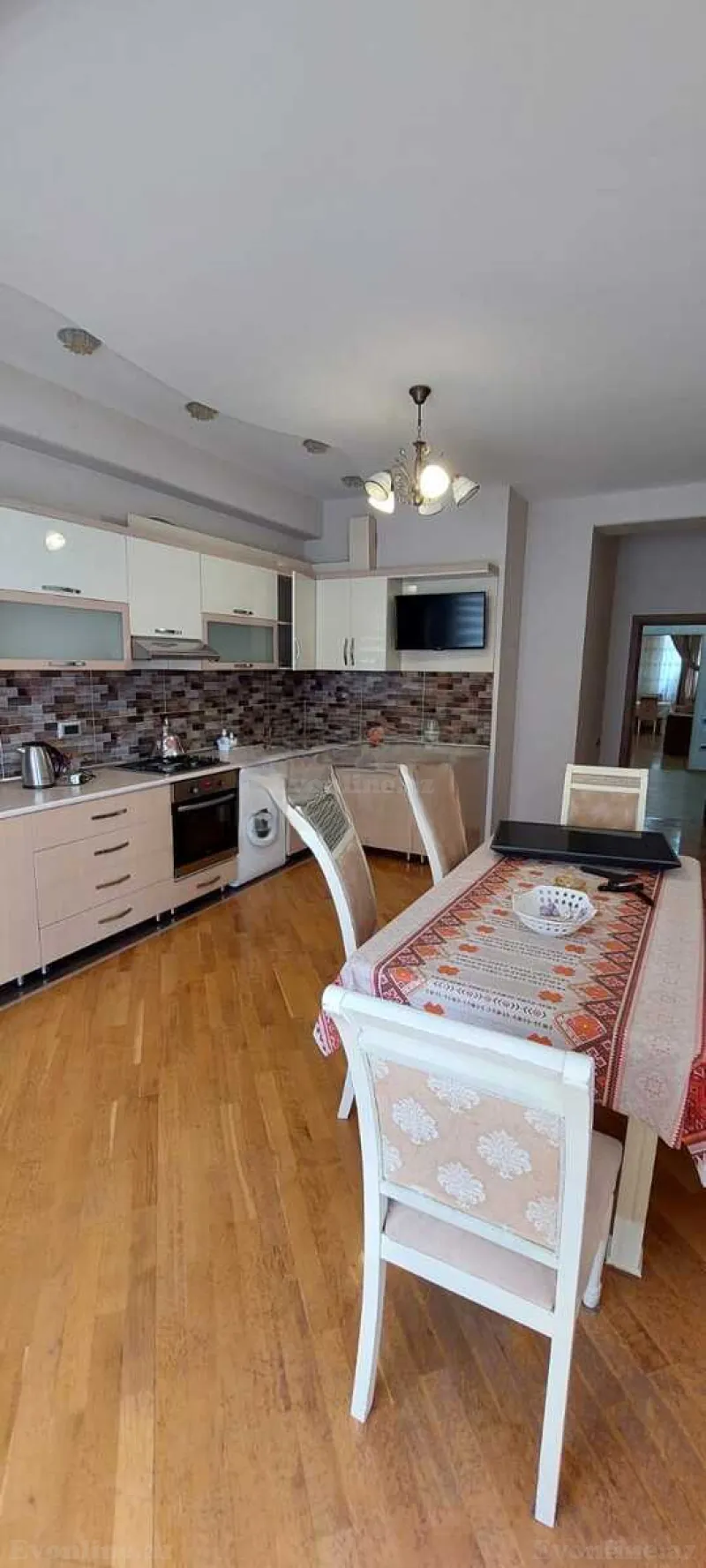 Kirayə verilir 3 otaqlı Mənzil Yeni tikili 130 m² Koroğlu m. - şəkil 8