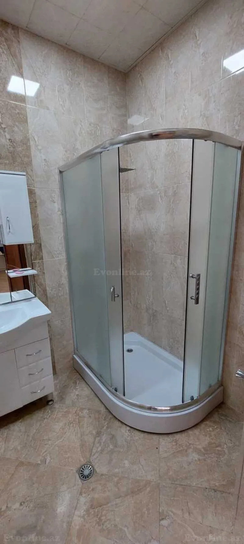 Kirayə verilir 3 otaqlı Mənzil Yeni tikili 130 m² Koroğlu m. - şəkil 12