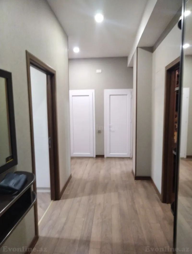 3 otaqlı Mənzil 125 m² Lökbatan Satılır