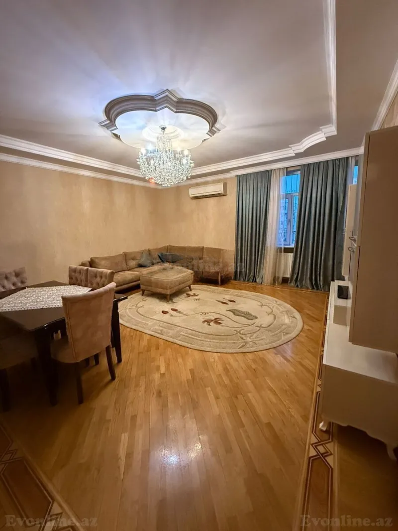 3 otaqlı Mənzil 114 m² Xalqlar Dostluğu m. Kirayə verilir
