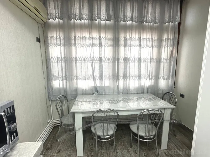 Kirayə verilir 3 otaqlı Mənzil Köhnə tikili 106 m² Səbail r. - şəkil 8