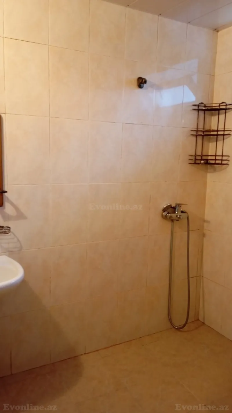 Kirayə verilir 1 otaqlı Həyət evi 50 m² Bakıxanov - şəkil 8