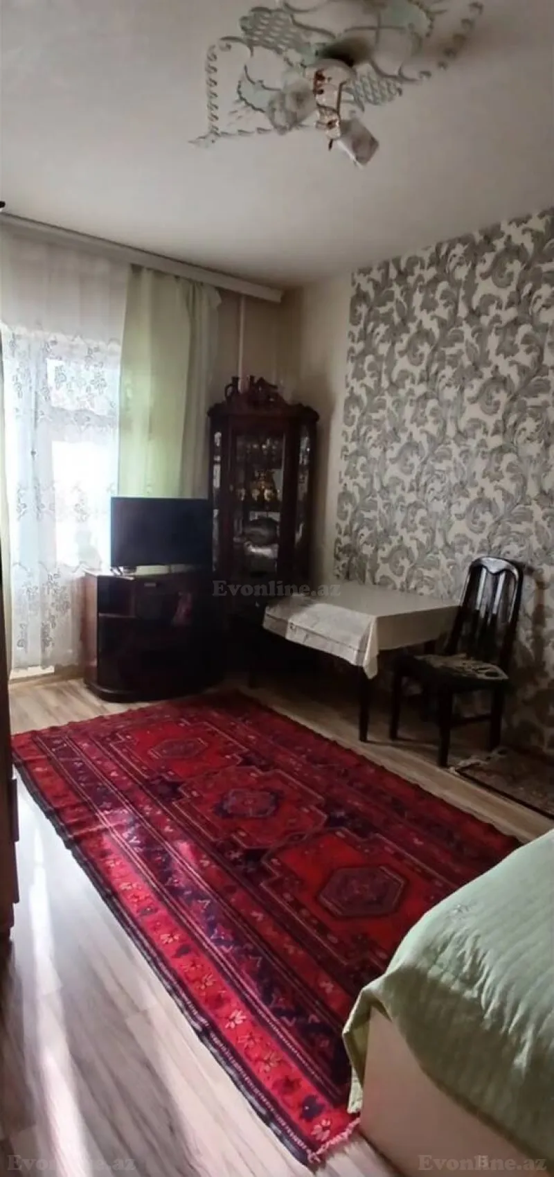Satılır 3 otaqlı Mənzil Köhnə tikili 80 m² Xalqlar Dostluğu m. - şəkil 2