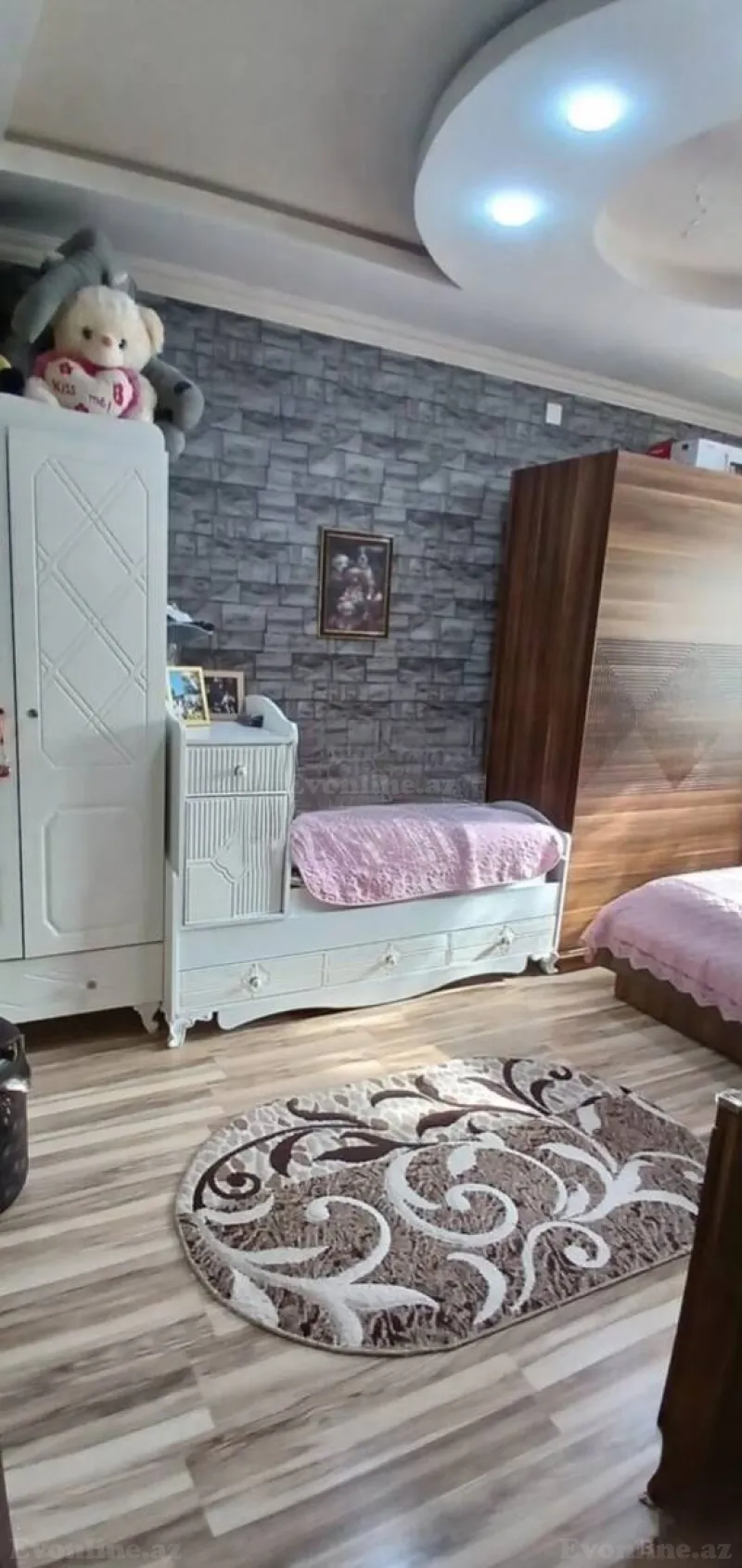 Satılır 3 otaqlı Mənzil Köhnə tikili 80 m² Xalqlar Dostluğu m. - şəkil 3