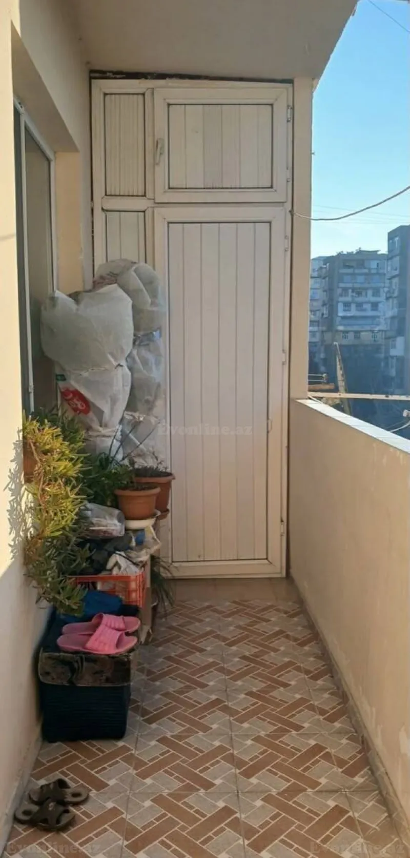 Satılır 3 otaqlı Mənzil Köhnə tikili 80 m² Xalqlar Dostluğu m. - şəkil 4