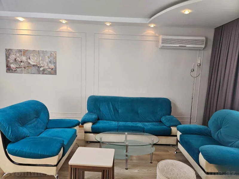 3 otaqlı Mənzil 80 m² 28 May m. Kirayə verilir