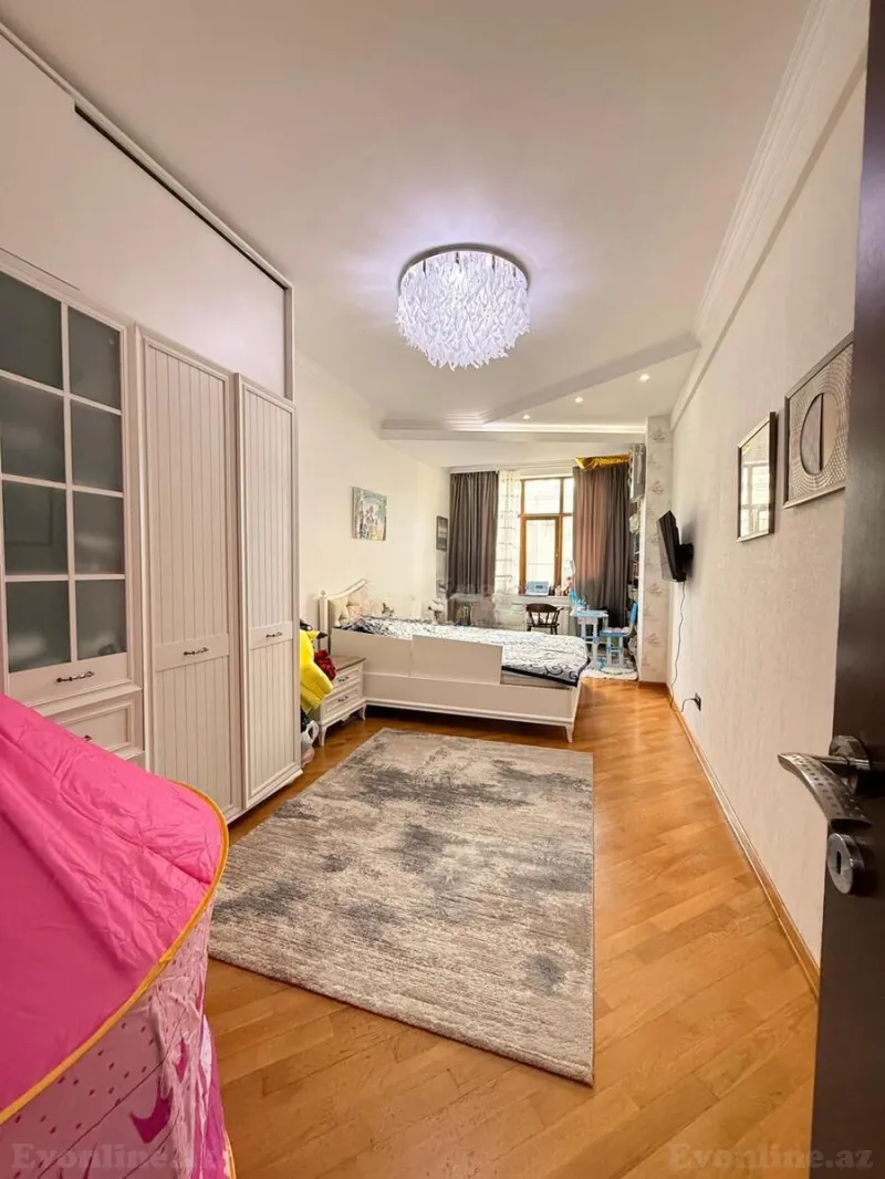 Satılır 4 otaqlı Mənzil Yeni tikili 165 m² 28 May m. - şəkil 7