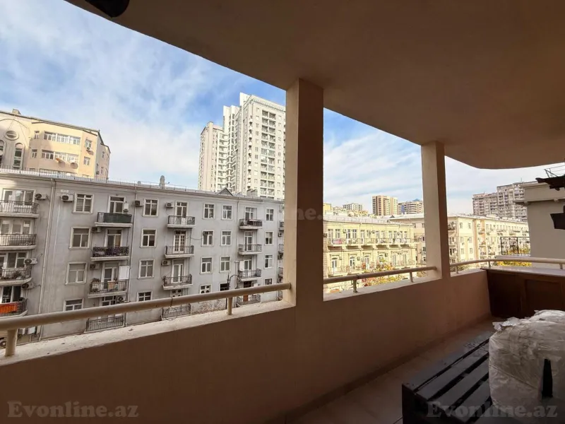Satılır 4 otaqlı Mənzil Yeni tikili 165 m² 28 May m. - şəkil 8