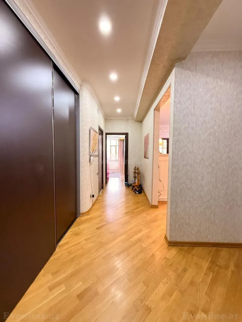 Satılır 4 otaqlı Mənzil Yeni tikili 165 m² 28 May m. - şəkil 11