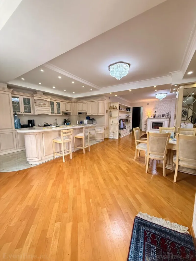 Satılır 4 otaqlı Mənzil Yeni tikili 165 m² 28 May m. - şəkil 15