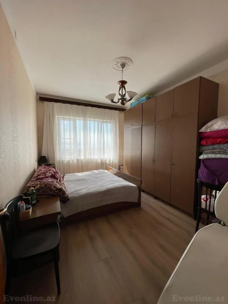 Satılır 3 otaqlı Mənzil Köhnə tikili 65 m² Həzi Aslanov m. - şəkil 2