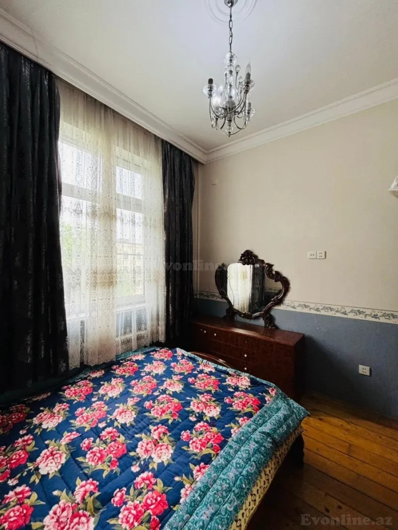 Satılır 2 otaqlı Mənzil Köhnə tikili 47 m² Bakıxanov - şəkil 9