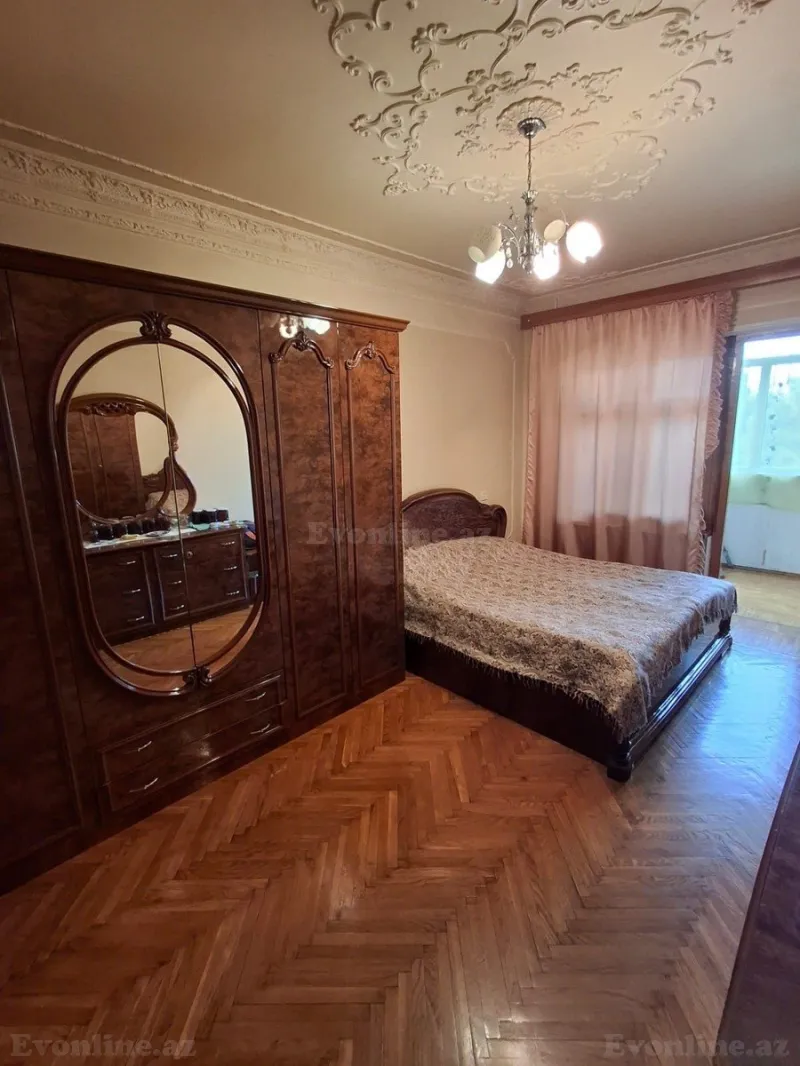 Satılır 5 otaqlı Mənzil Köhnə tikili 144 m² Xalqlar Dostluğu m. - şəkil 5