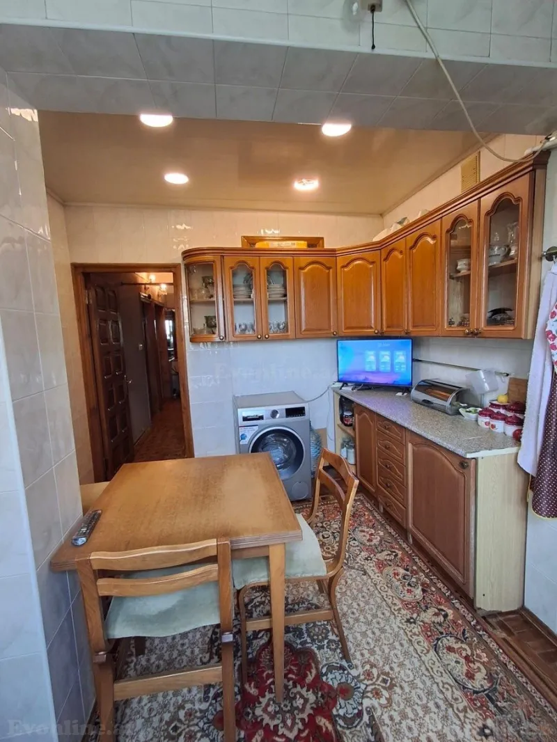 Satılır 5 otaqlı Mənzil Köhnə tikili 144 m² Xalqlar Dostluğu m. - şəkil 7