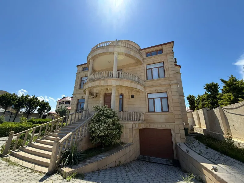 6 otaqlı Həyət evi 450 m² Novxanı Satılır